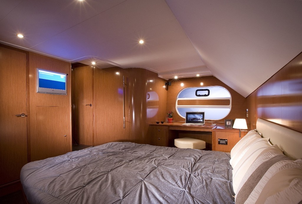 Beneteau 52 Swift Trawler Stateroom © SW